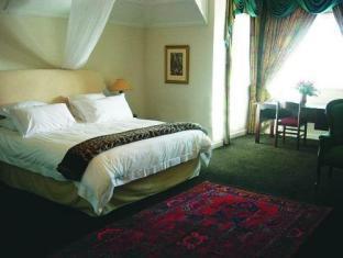 Guest house Rhonda's Manor Boutique Guest House 4*