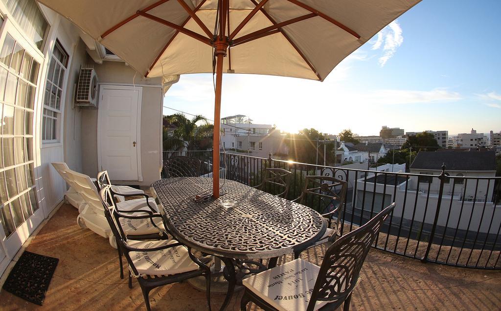 Guest house Rhonda's Manor Boutique Guest House 4*