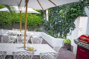Rhonda's Manor Boutique Guest House Guest house Cape Town