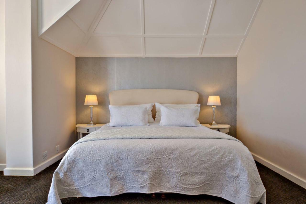 Rhonda's Manor Boutique Guest House