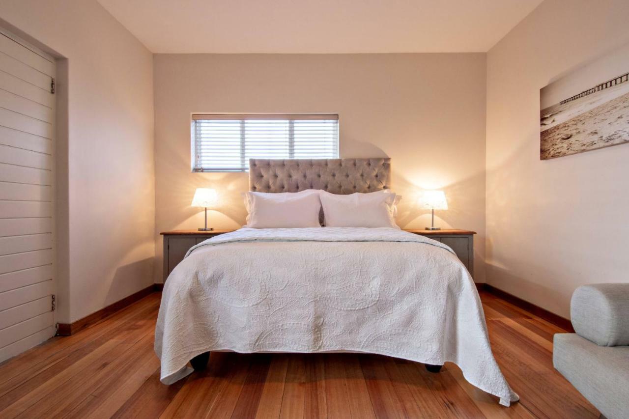 Guest house Rhonda's Manor 4*